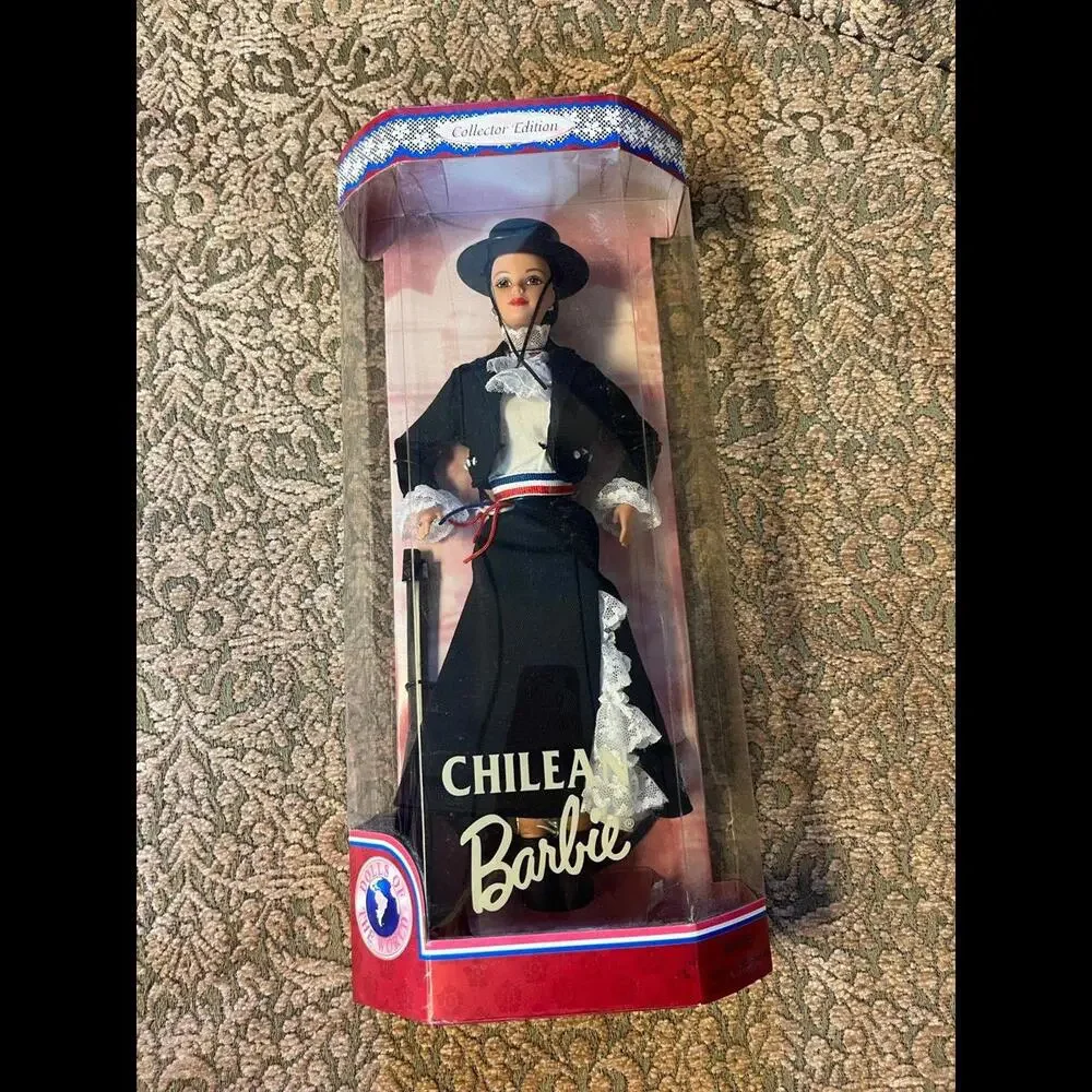 1997 MATTEL BARBIE COLLECTOR EDITION CHILEAN BARBIE DOLLS OF THE‎ WORLD